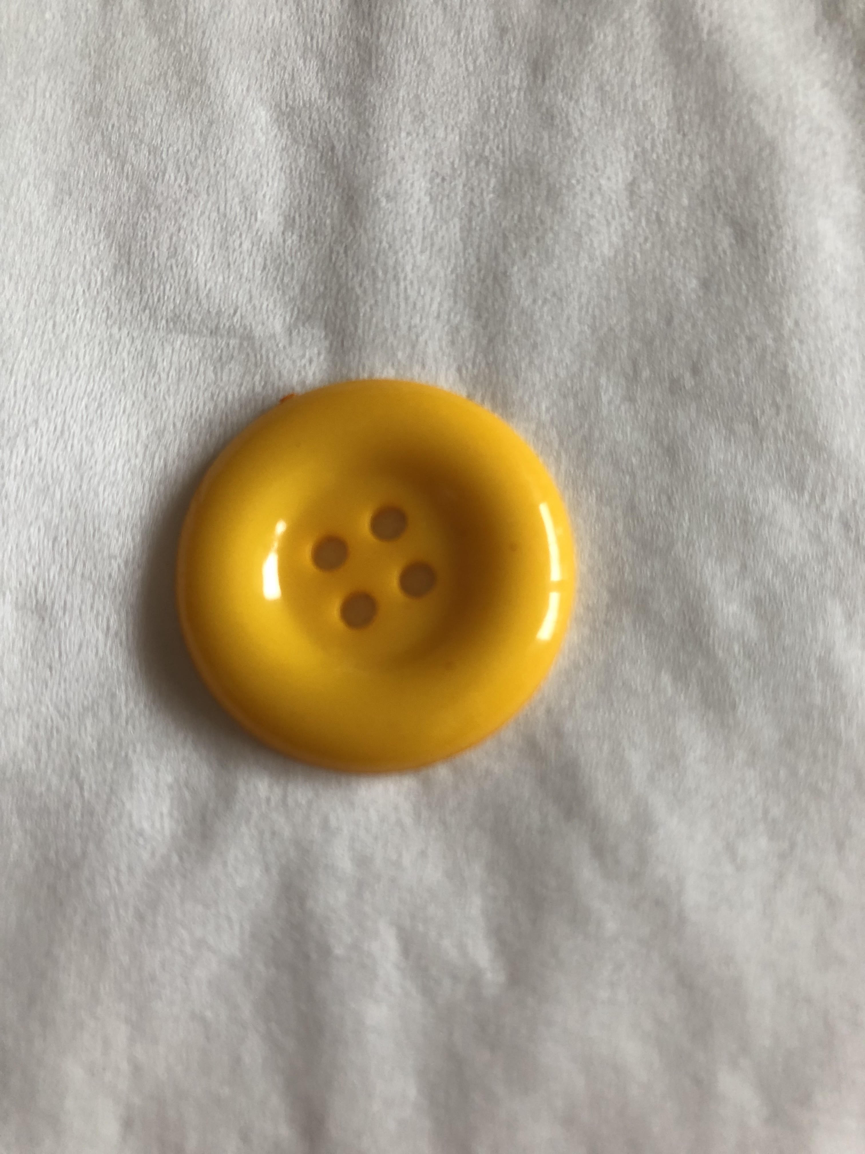 Knoflíky plastové lesklé sytá žlutá 25 mm