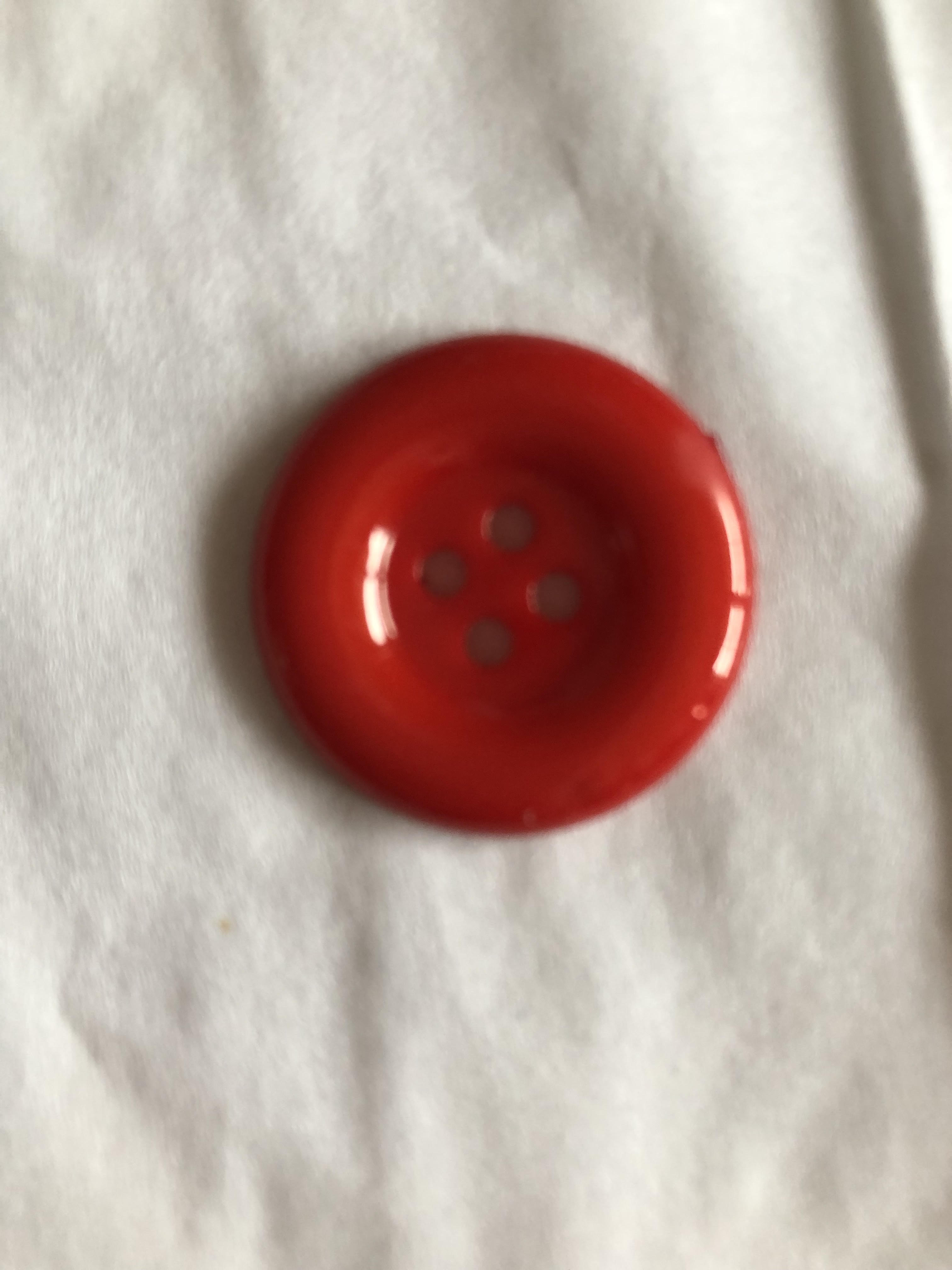 Knoflíky plastové lesklé červené 25 mm