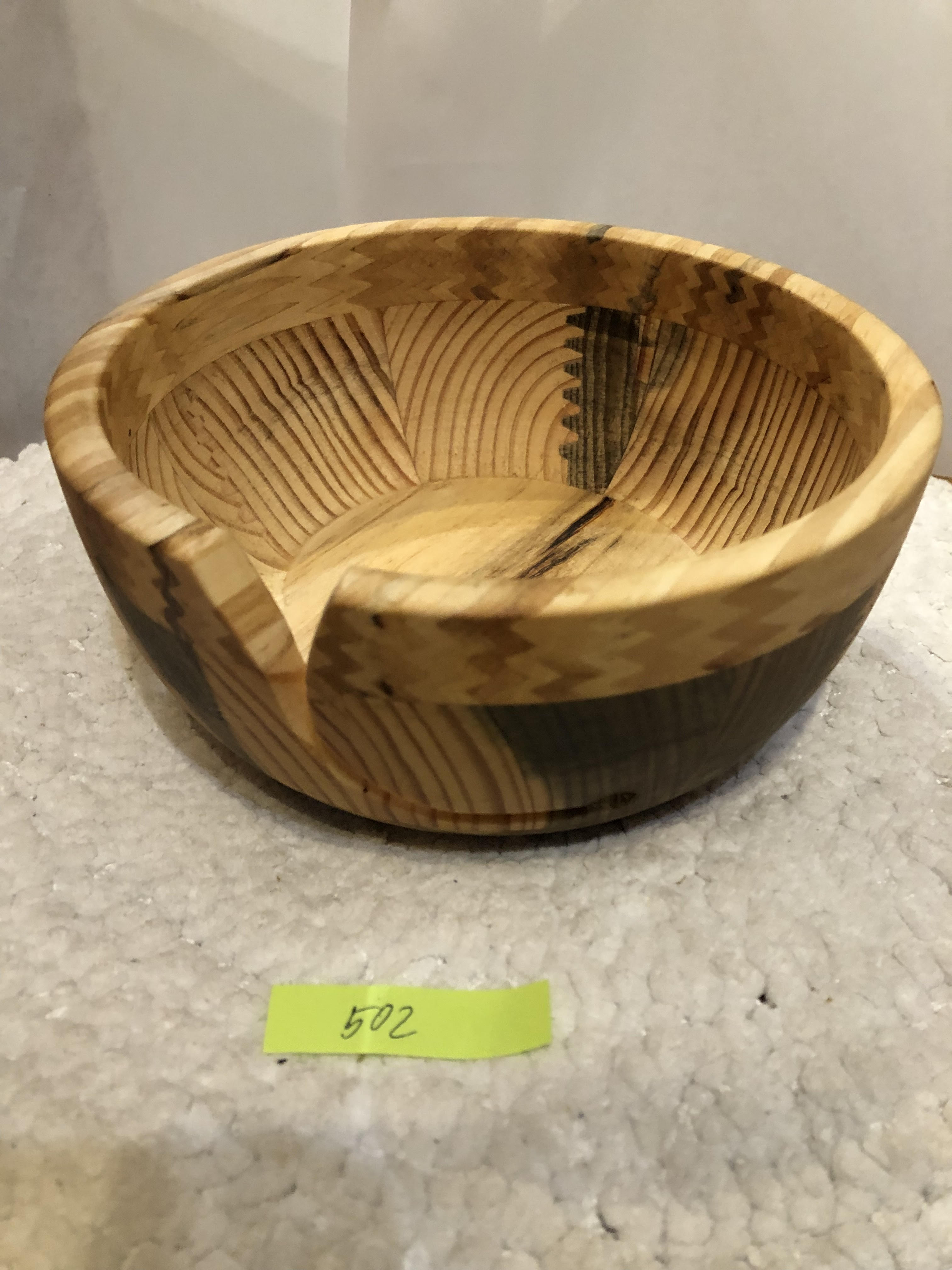 Dřevěná miska na klubíčka a jehlice 