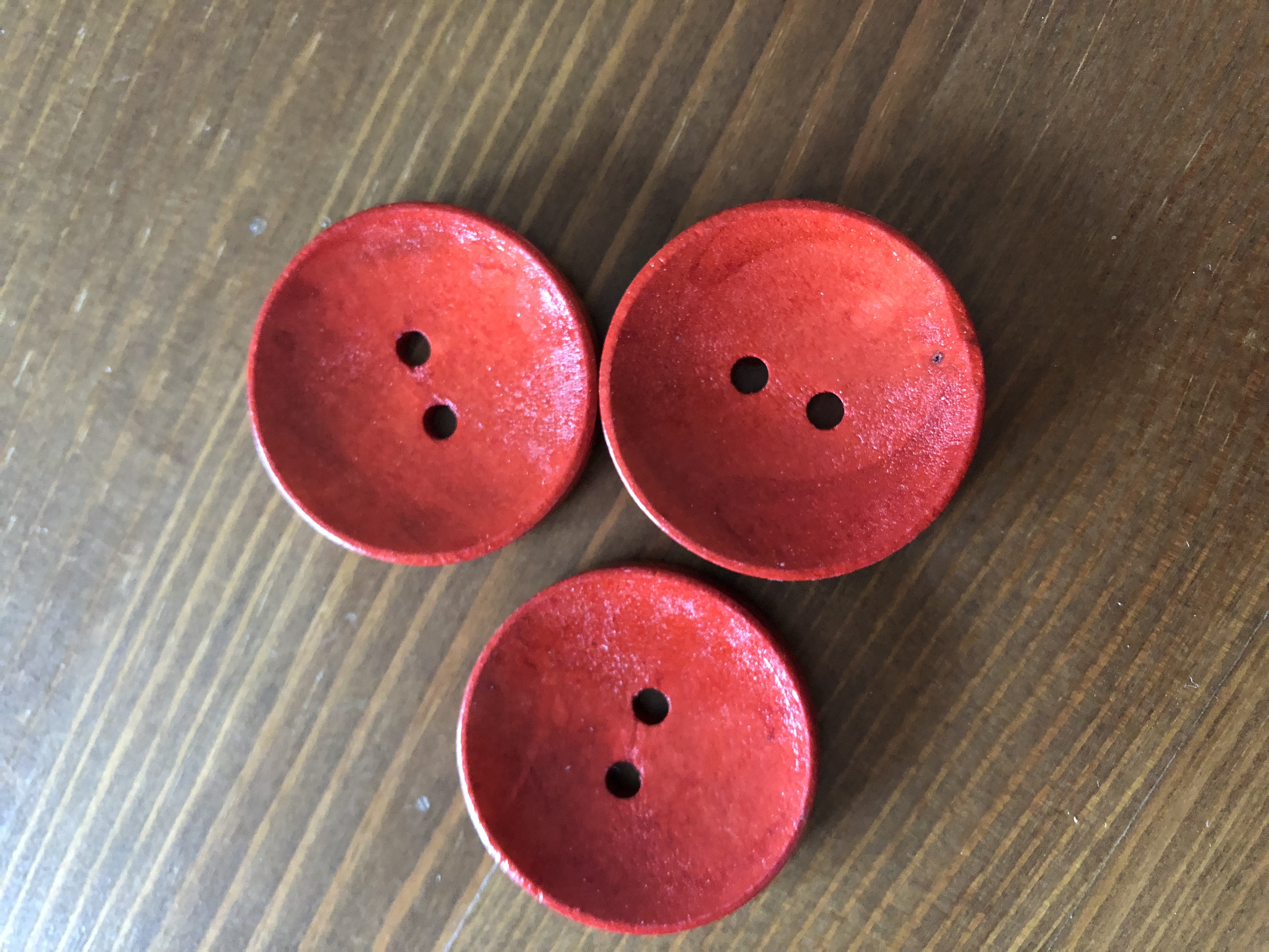 Knoflíky mramorované červené 30 mm